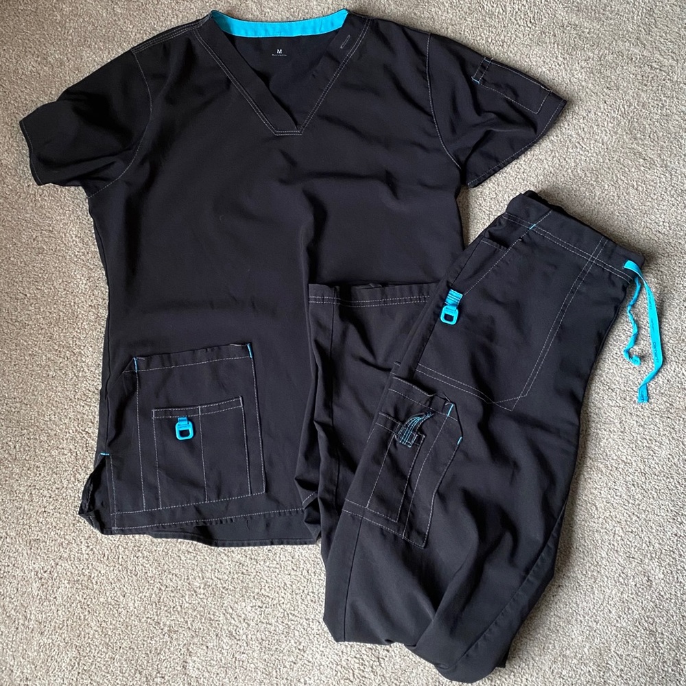 Carthartt scrub set